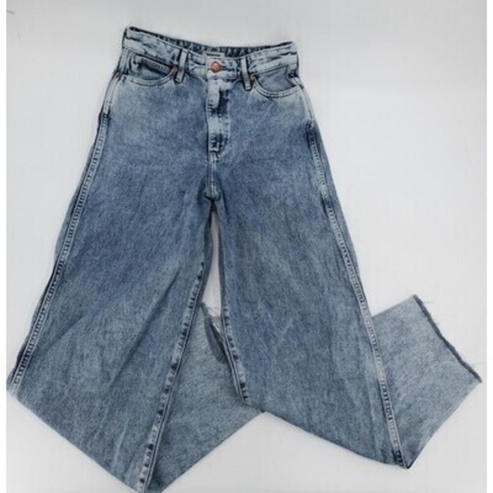 Wrangler Jeans Womens 27 Acid Wash Denim Barrel High Rise Wide Leg Frayed